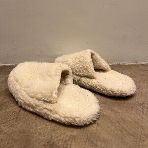 Sheep By The Sea Merino Wool Slippers Wool Mules Size 8 Color Cream